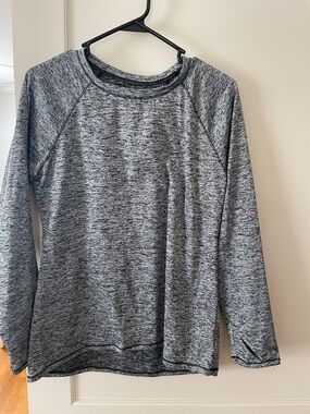 Women’s Heather Gray Long Sleeve Tee